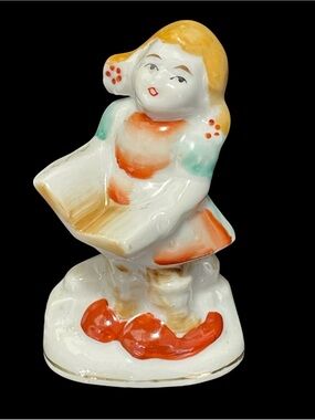 Vintage 1940s Occupied Japan Miniature Porcelain Figurine Girl Reading a Book